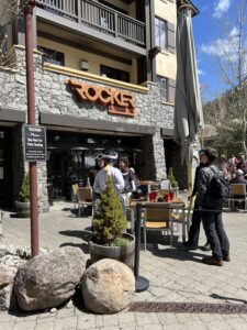 Palisades Tahoe Restaurants